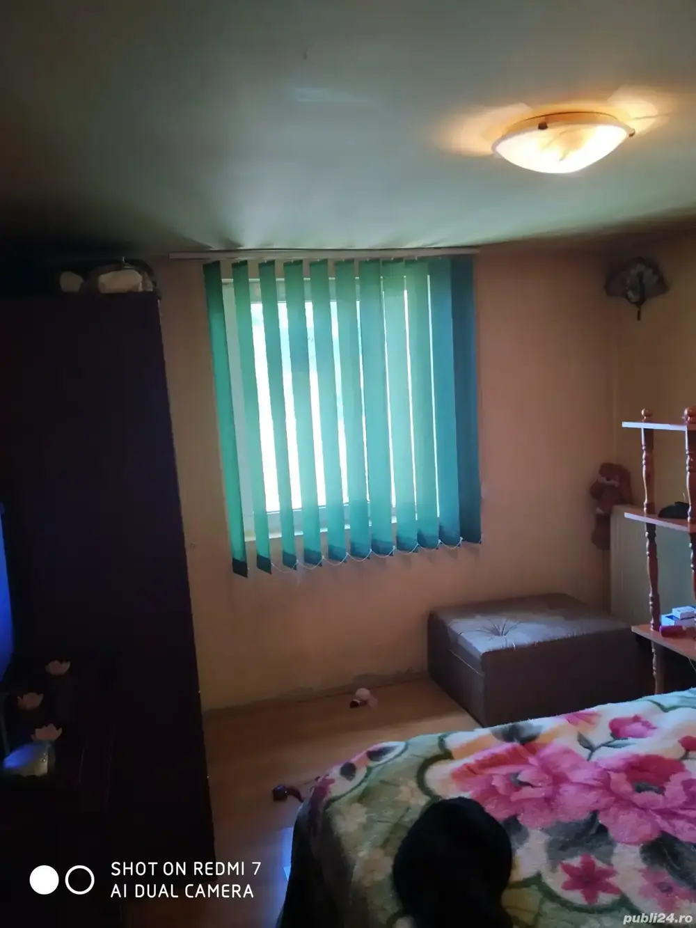 Vând sau schimb cu garsonieră la parter sau etajul unu +diferența 