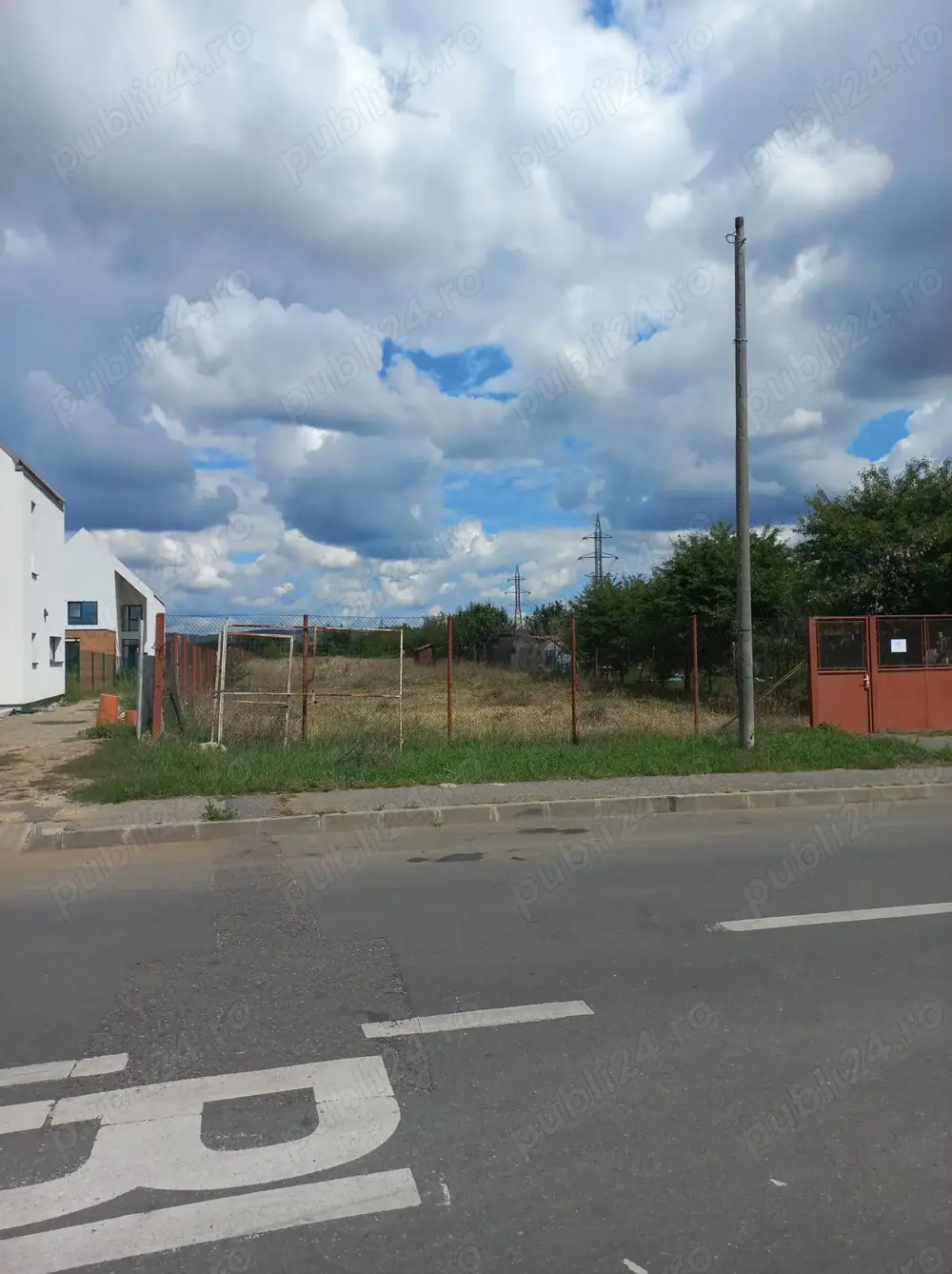 Teren de vanzare in Cartierul Tineretului