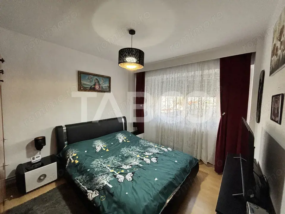 Apartament de vanzare 3 camere 65mp cu pivnita zona Valea Aurie