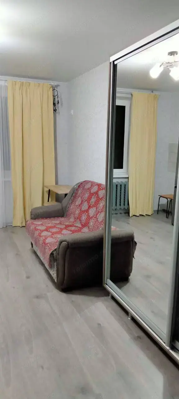 De inchiriat garsoniera in zona Sagului