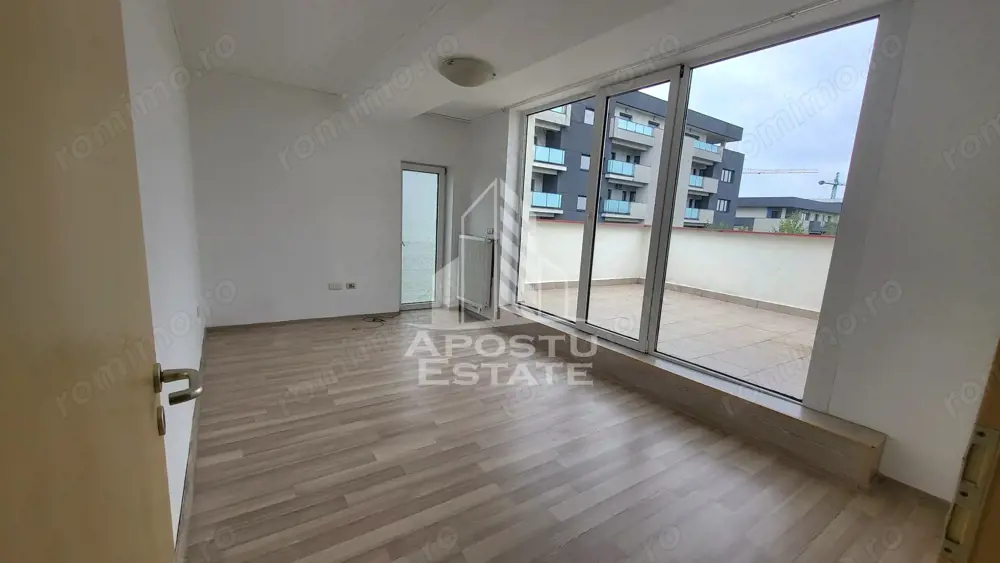 Apartament cu 3 camere,nemobilat,Calea Lipovei Apartament cu 3 camere,nemobilat,Calea Lipovei