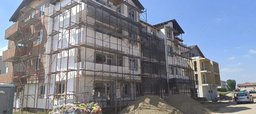 Construim apartamente cu 2 si 3 camere in Com Giroc jud Timis