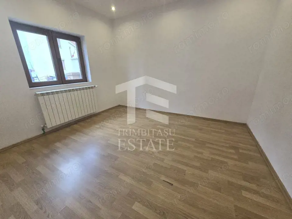 CENTRU- Casa ideala pentru birouri | studio | cabinet | gaz | curte