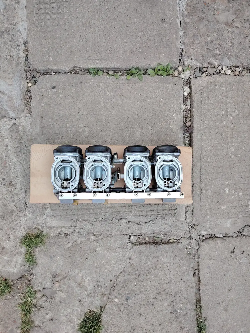 CARBURATOARE kawasaki z 600 / zx 600