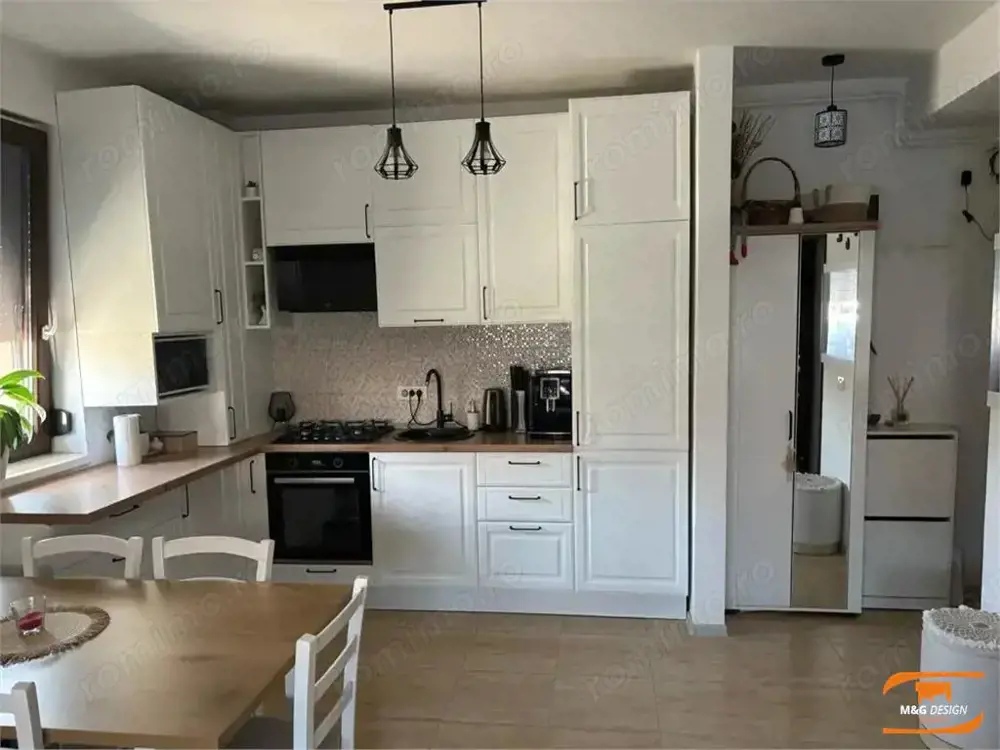 Apartament 2 camere Giroc - la intrare