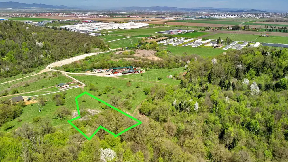 Teren Intravilan parcele 1000mp