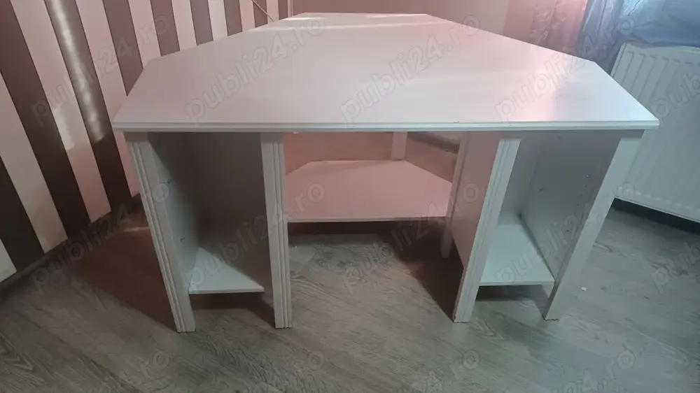 Birou alb pe colt 450 lei