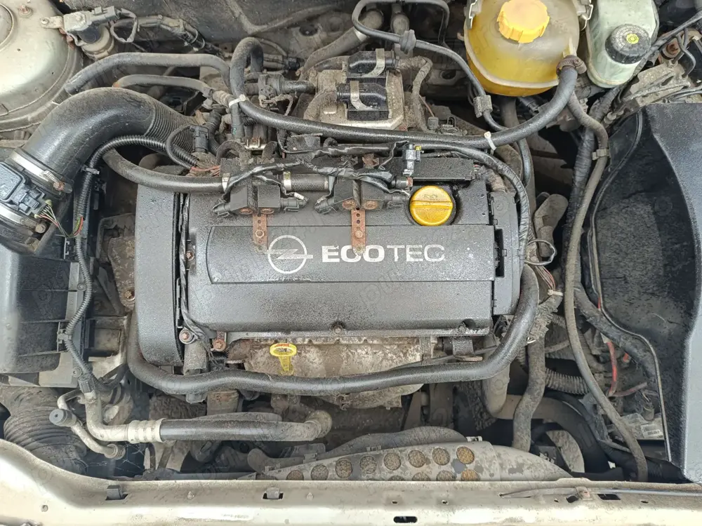 Vand orice componenta motor OPEL VECTRA C an fabricatie 2008.