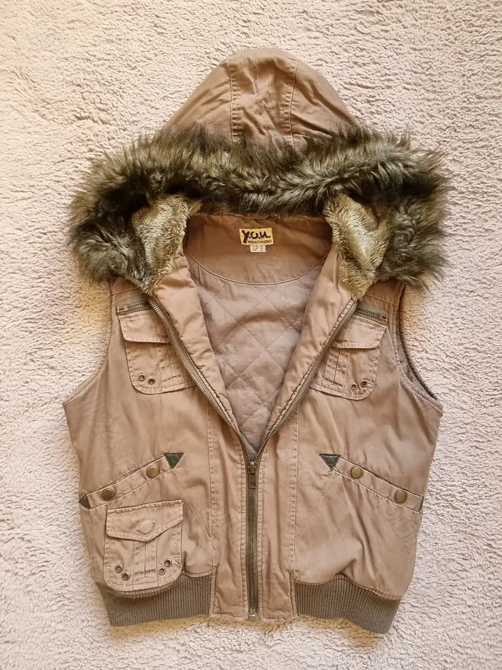 Vesta YOU cu gluga, army, marimea 40 dama