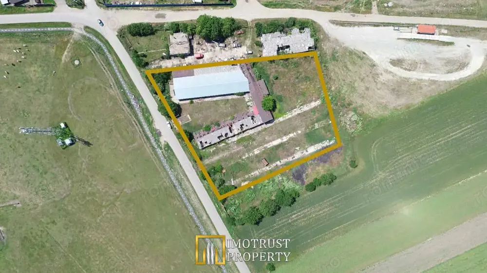 Teren 9.508 mp cu 2 fronturi stradale – Sofronea, Arad