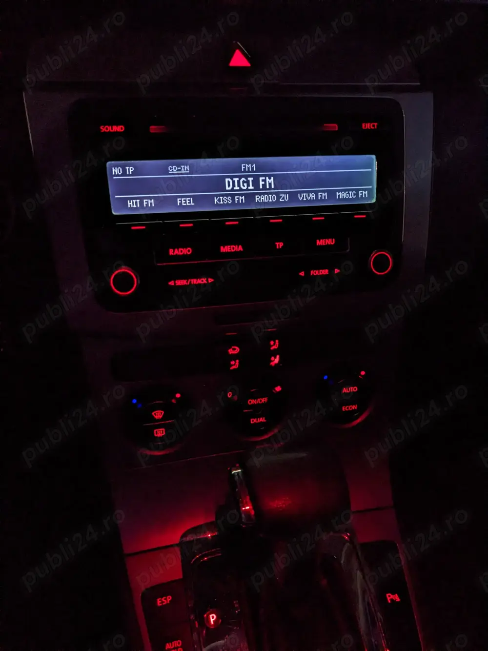 MP3 auto Volkswagen RCD310 Seat Passat Golf5 Golf6 Polo Tiguan Touran Leon RCD Afisaj Negru
