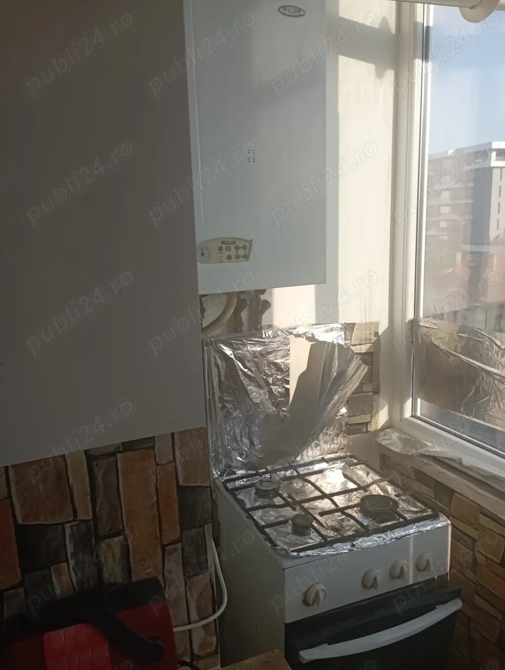 garsoniera ultracentral IC BRATIANU ETAJ 4din4  decomandata cu 2 balcoane ,centrala , 40mp 59900euro