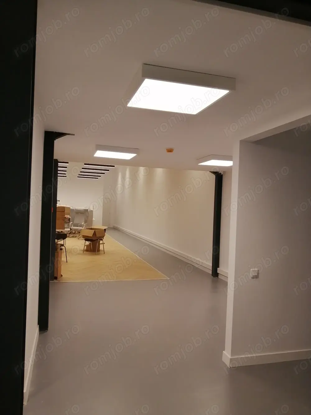 Angajam personal pentru munca in construcții.