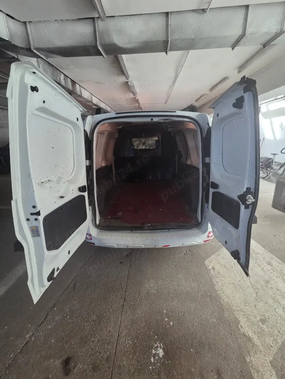 Vanzare dacia autoutilitara furgon