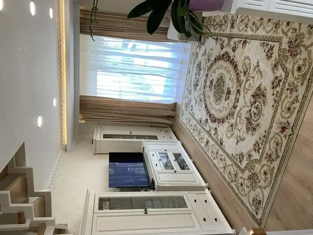 Casă duplex cu 3 camere în Livezeni