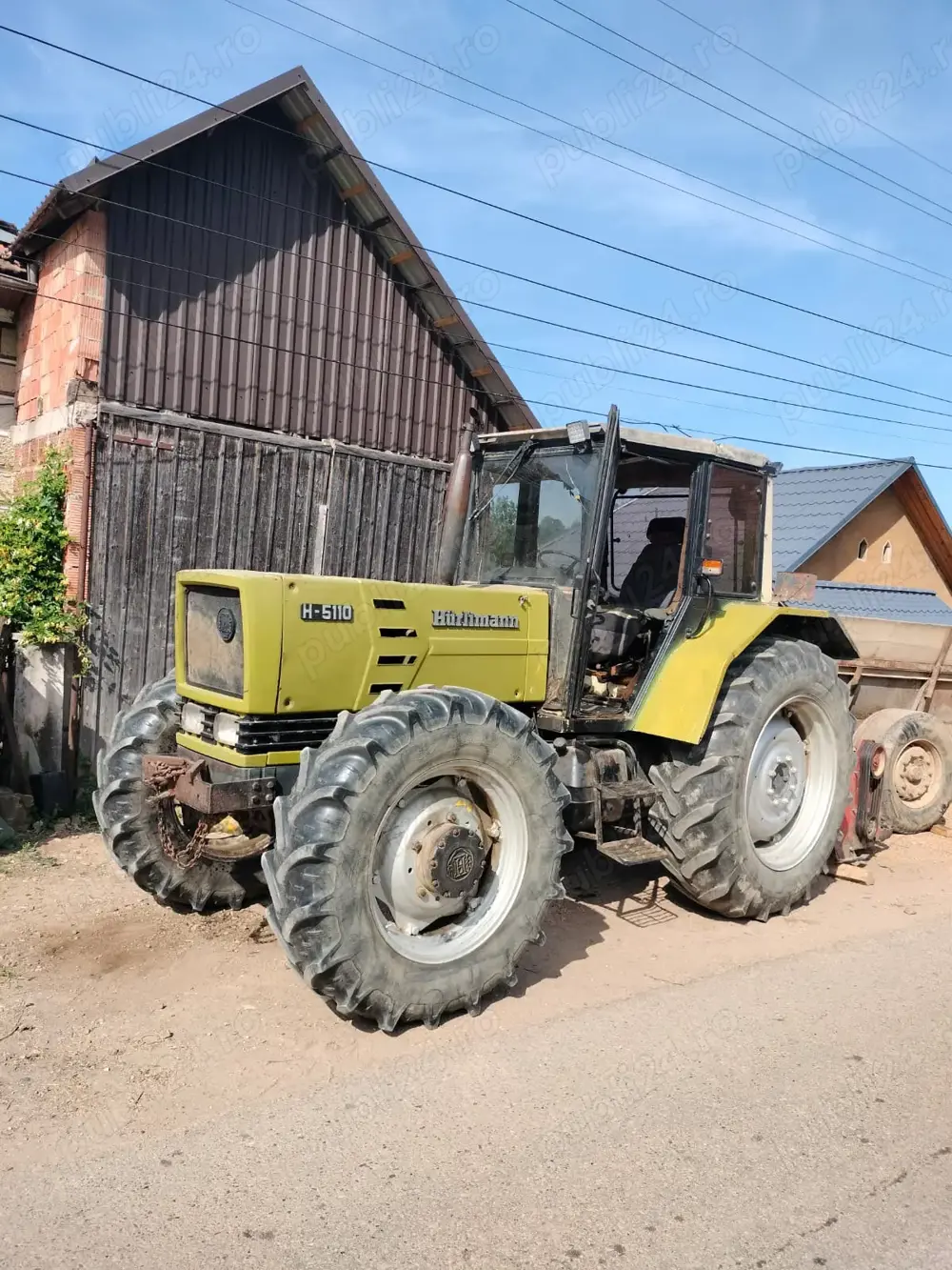 Vând tractor Hurlimann 4x4 H-5110 și plug