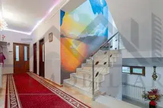 Vand - Schimb  Vila Lux D+P+M  SU= 200mp Teren 426mp Tatarasi str Stejar, cu ap 3cd zona centrala pl