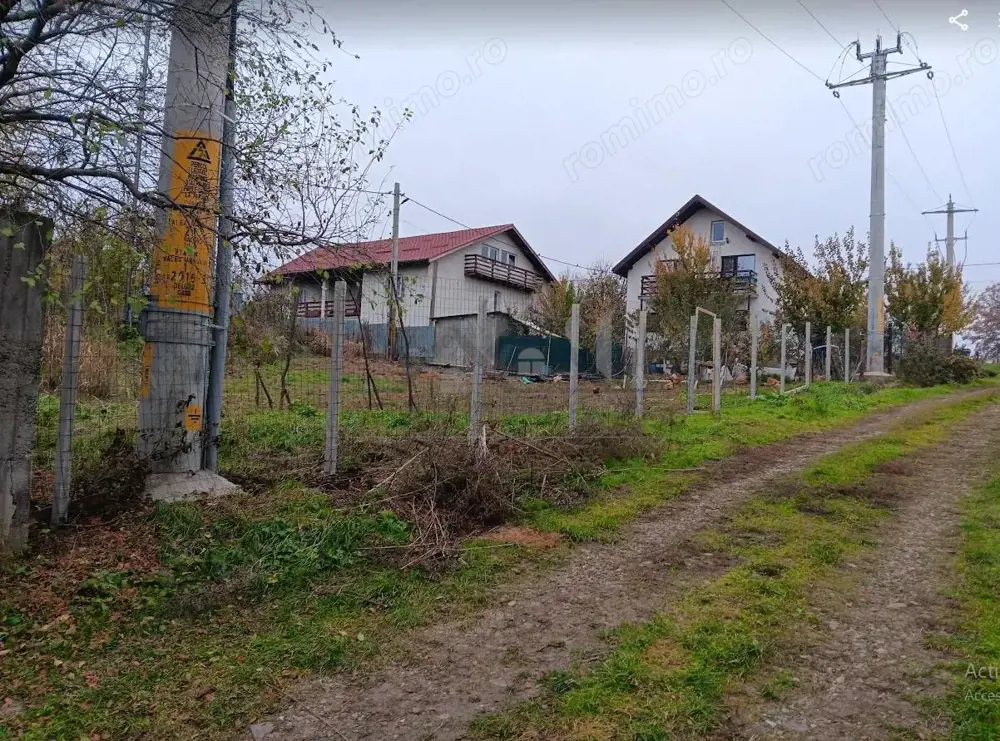 Valea ursului, TEREN 1000mp. utilitati la limita terenului