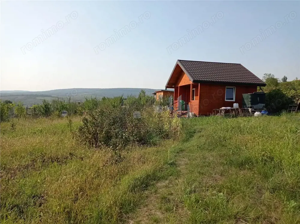 Tomesti - Cabana din lemn si Teren 1008mp intravilan