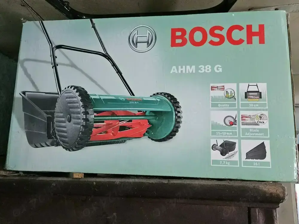 Masina de tuns iarba BOSCH AHM 38G