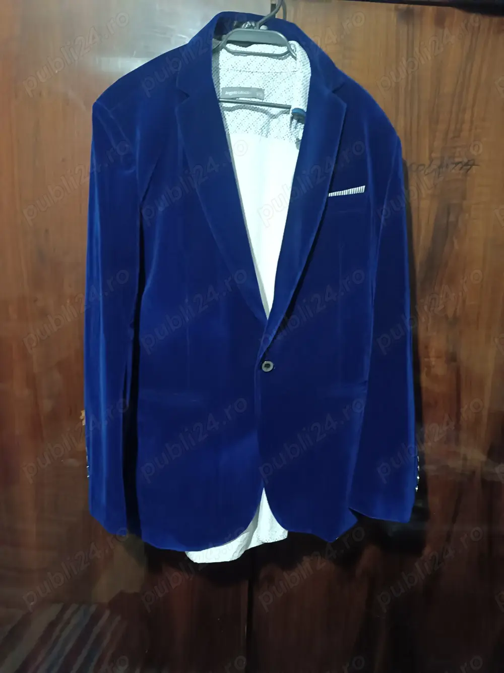 Vand Sacou Albastru Nou