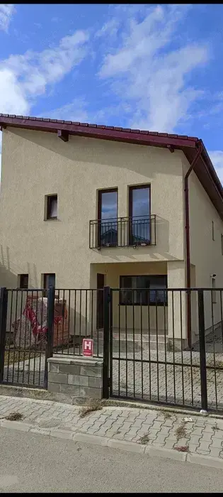 Casă cuplată de vânzare în Șelimbăr