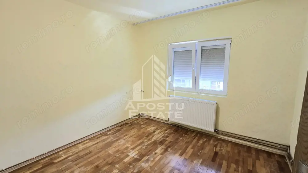 Apartament cu 3 camere, 2 bai, centrala proprie, zona Aradului Apartament cu 3 camere, 2 bai, centrala proprie, zona Aradului