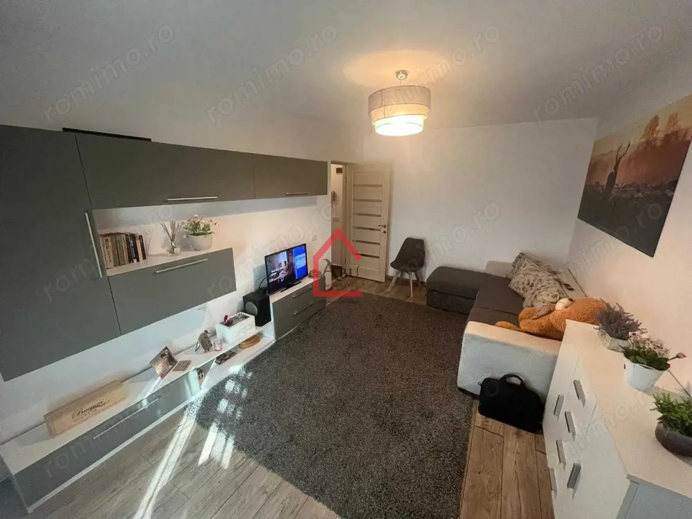 Ap 2 camere decomandat+ loc parcare + boxa - zona CUG