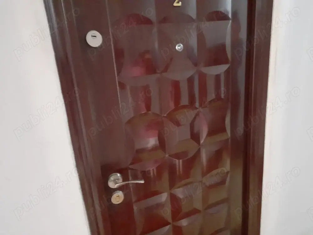 Garsoniera spre vânzare!