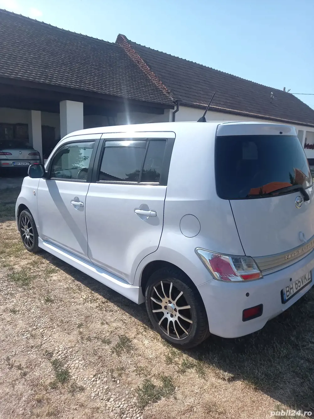 Vând Daihatsu Materia 