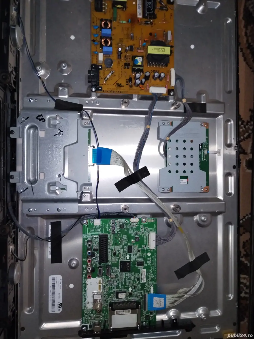 Dezmembrez LG 32LS3500