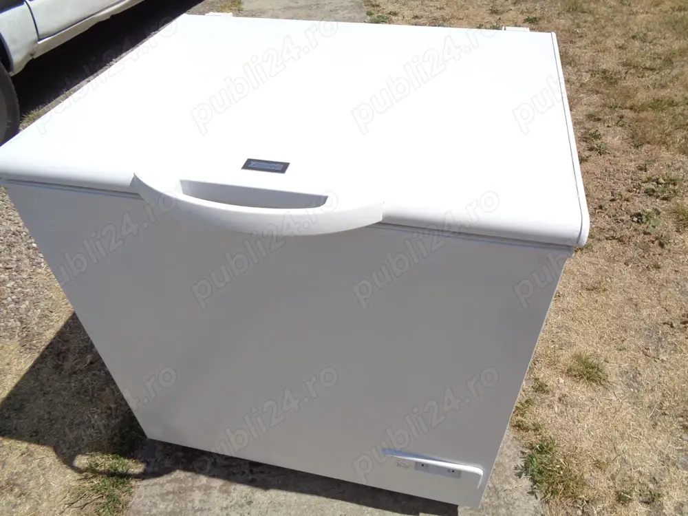 lada frigorifica Zanussi