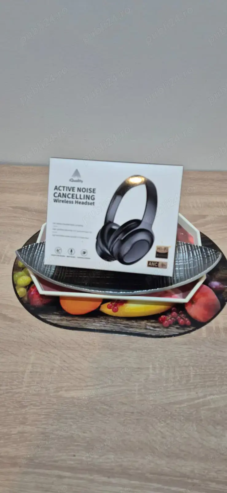 Casti IQuality Active Noise Cancelling Wireless Headset.