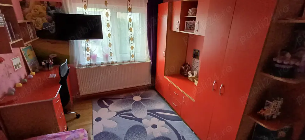 Vând apartament cu 3 camere complet utilat și mobilat