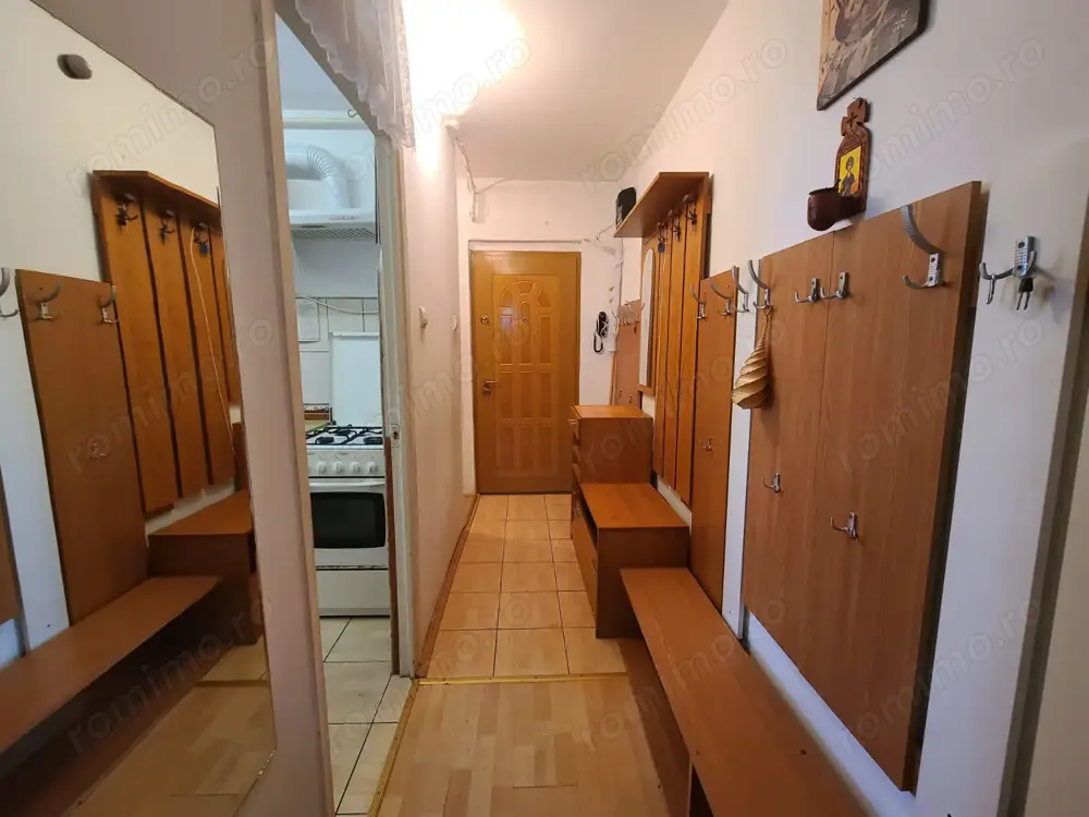 Apartament cu 2 camere de vânzare zona Tudor, str. Banat - Tg. Mureș | 100.000   (ușor negociabil)