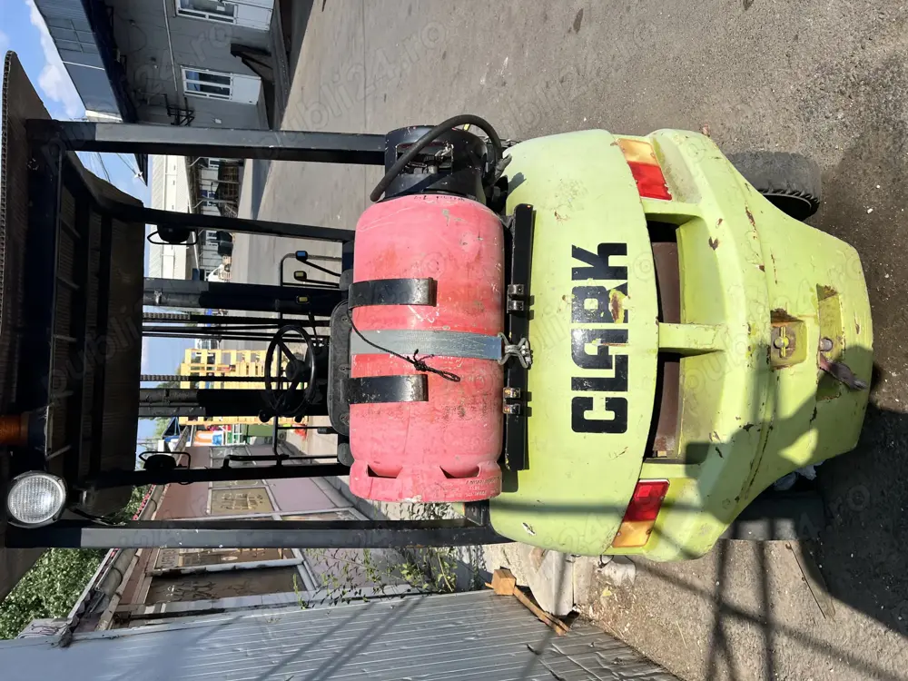 Motostivuitor CLARK CMP 18