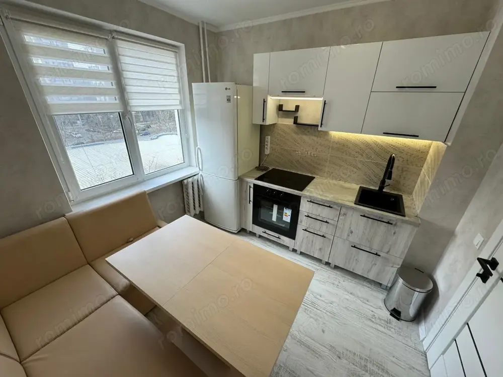 Apartament cu 2 camere de inchiriat zona Complexului Studentesc