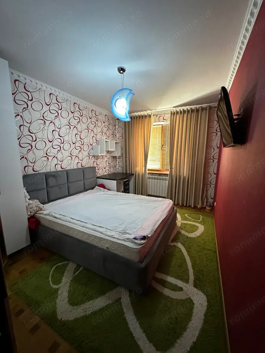 Apartament cu 3 camere in zona Badea Cartan