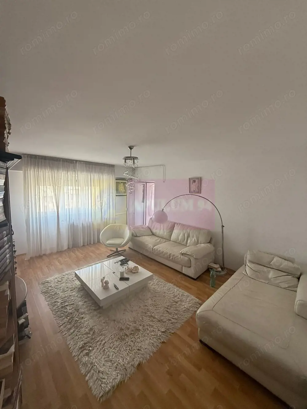 Apartament 3 camere LUX 85mp + loc parcare Cal. Calarasilor