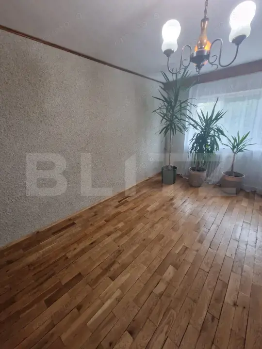 Apartament 2 camere, decomandat, 52 mp, etaj intermediar, zona Obcini 