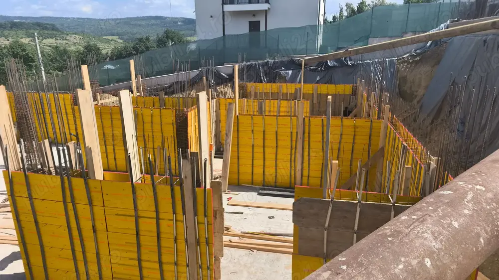 angajam personal calificat si necalificat