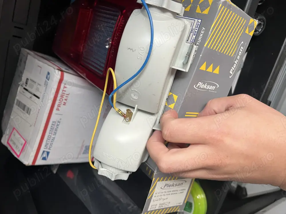 Lampa semnalizare dreapta Pleskan pentru Dacia 1310