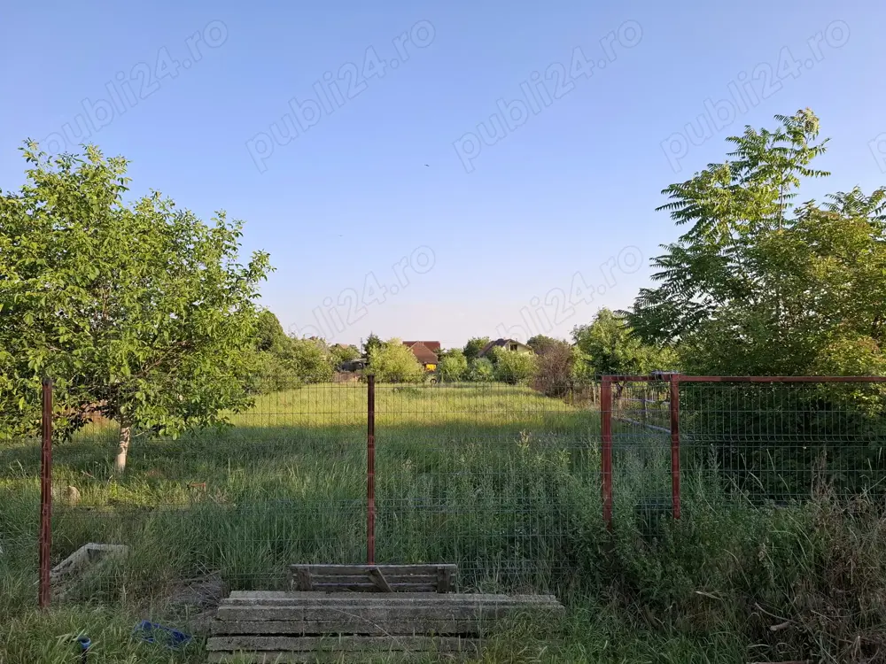 Casă cu teren generos de vânzare în Sânandrei   aproape de Primărie și centrul localității