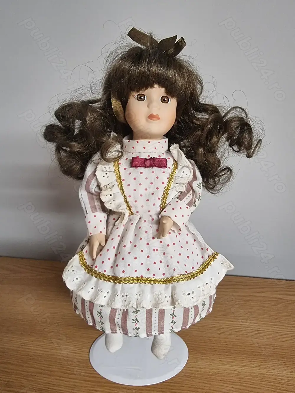 Papusa de portelan, colectie vintage, inaltime 27 cm