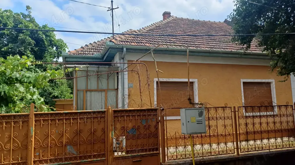 Casa individuala pe parter - 124 mp, 4 camere, anexe si garaj, teren 614 mp,  -Str.Dr.I.Muresan