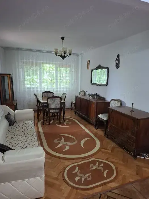 Închiriez apartament în câmpia turzii