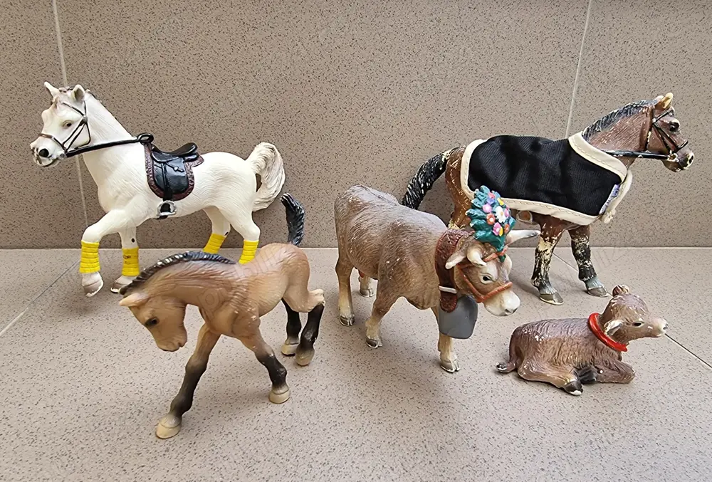 Lot 5 cabaline jucarie Bullyland Germania, cai handpainted