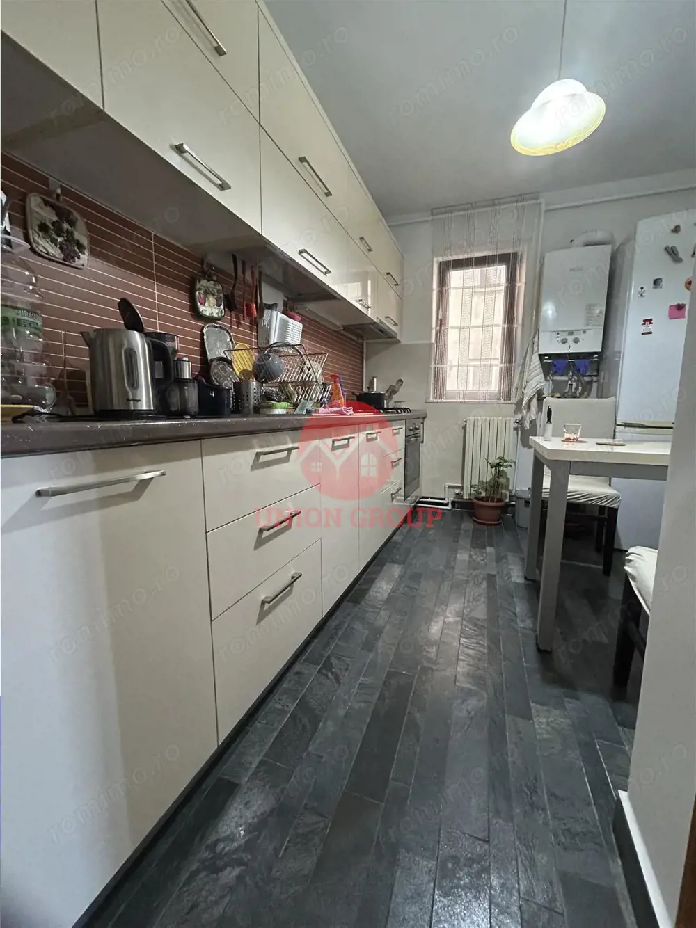 Apartament 3 Camere, Decomandat, Boxa+Loc de Parcare, Casa de Cultura