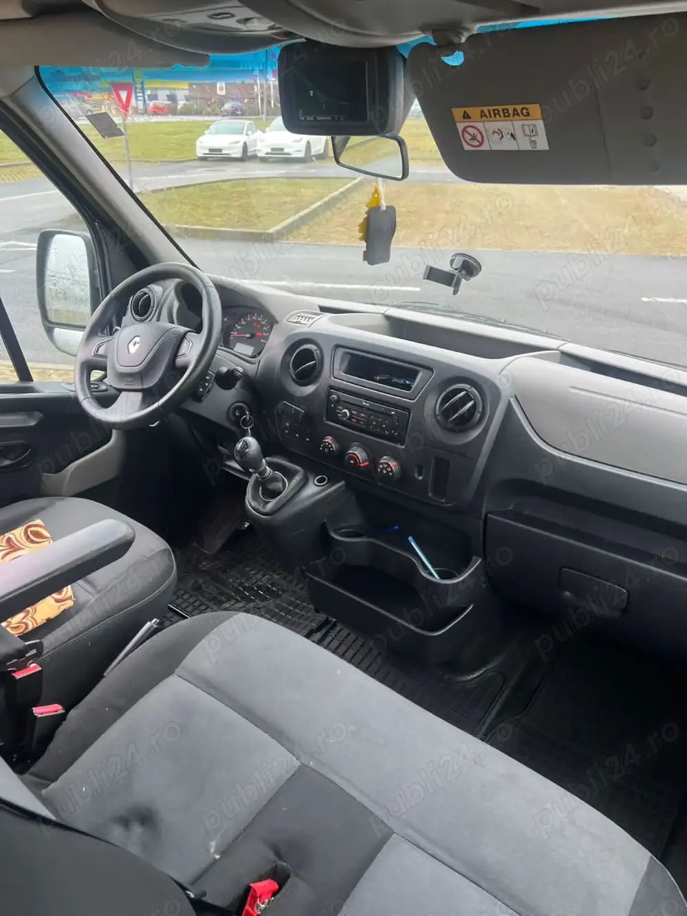 Vând Renault Master 