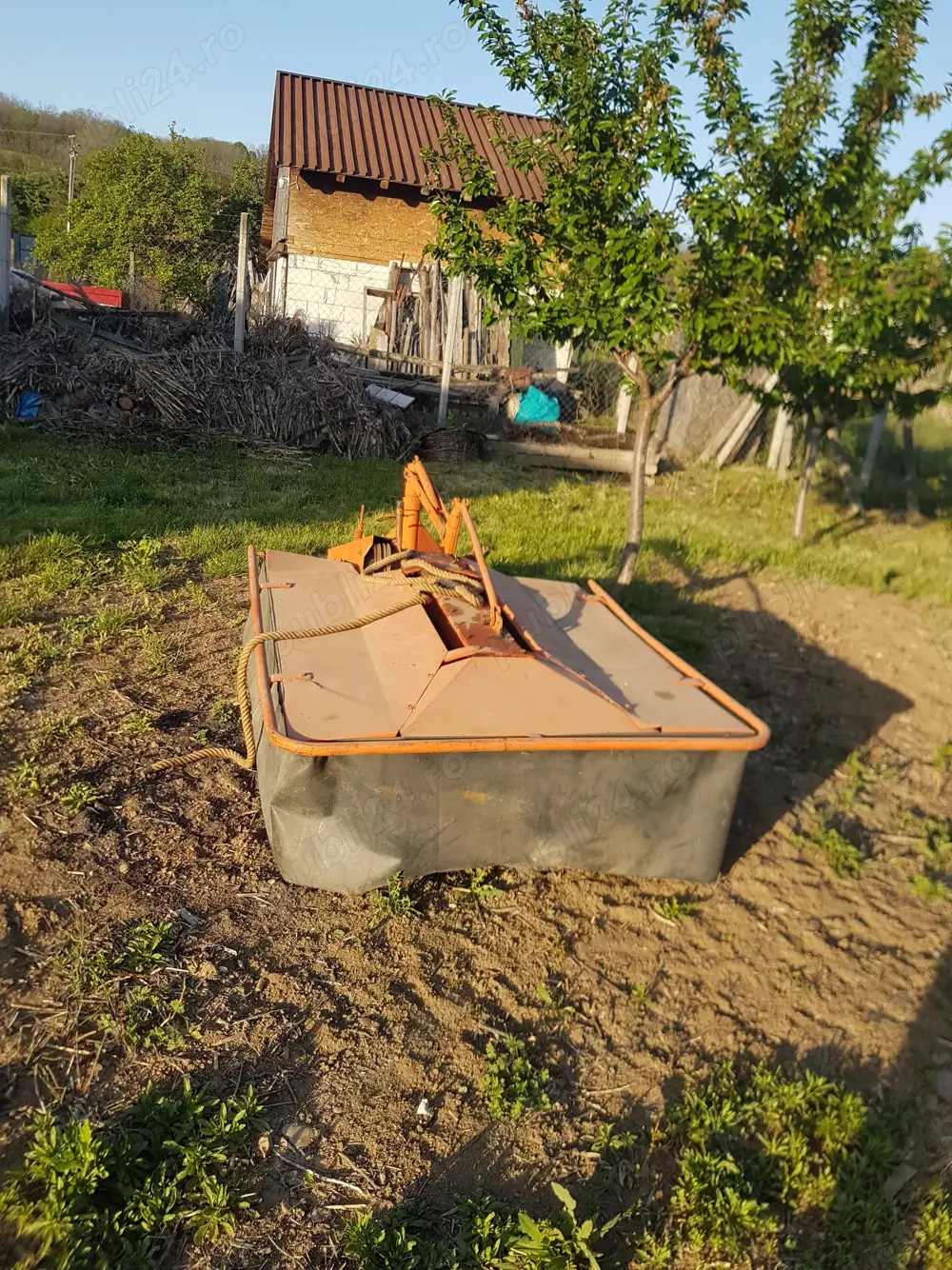 Cositoare cu taiere la 2 metri